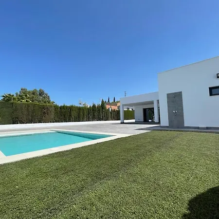 Сasa de vacaciones De Aras *